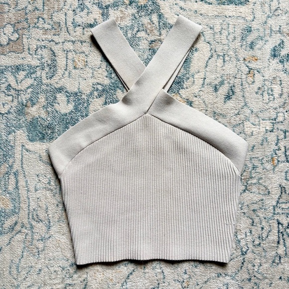 Aritzia Tops - Aritzia Babaton Sculpt Knit Criss Cross Halter Cropped Tank Top in Cream Size XS